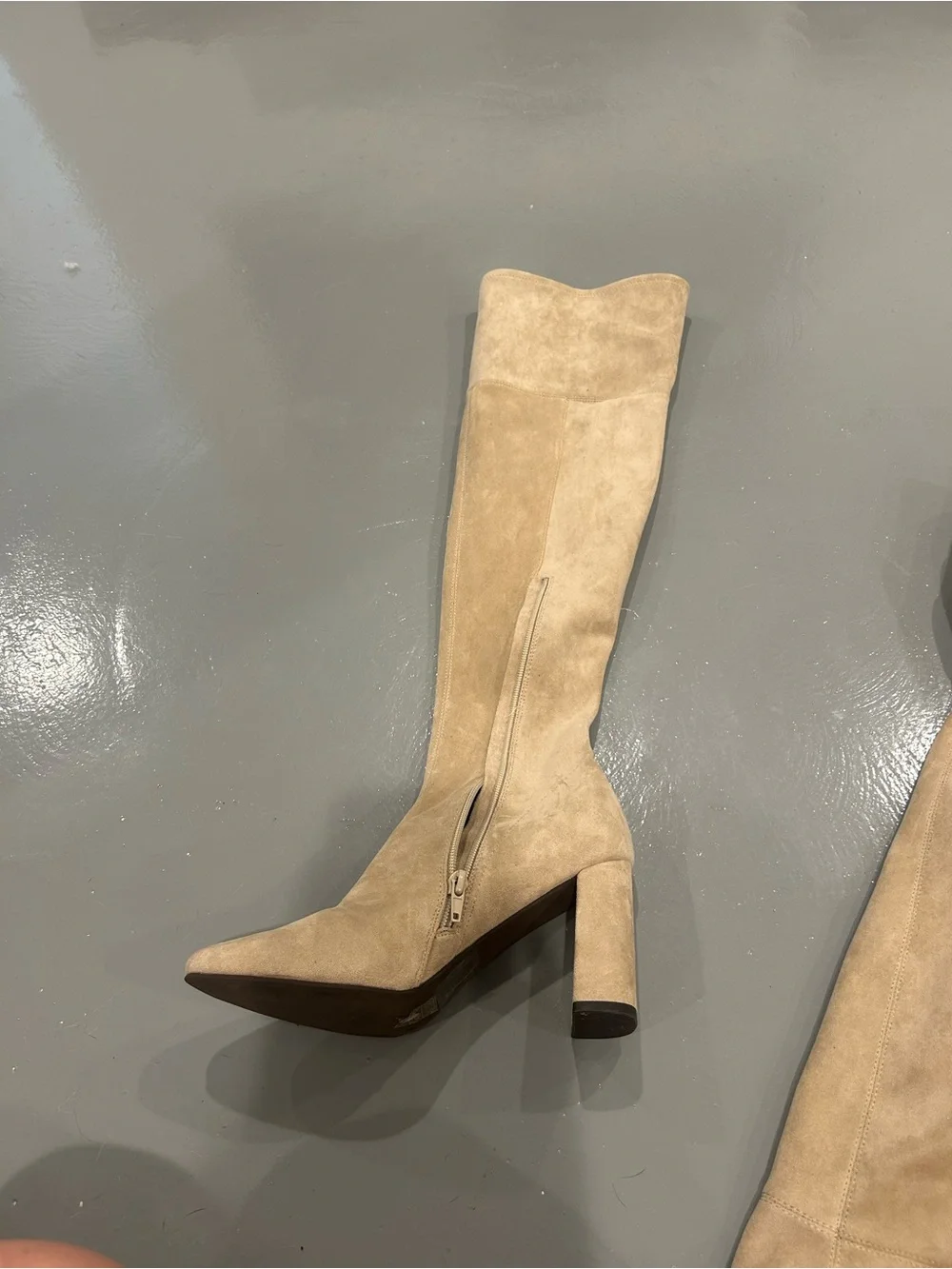 N/A elegant knee
